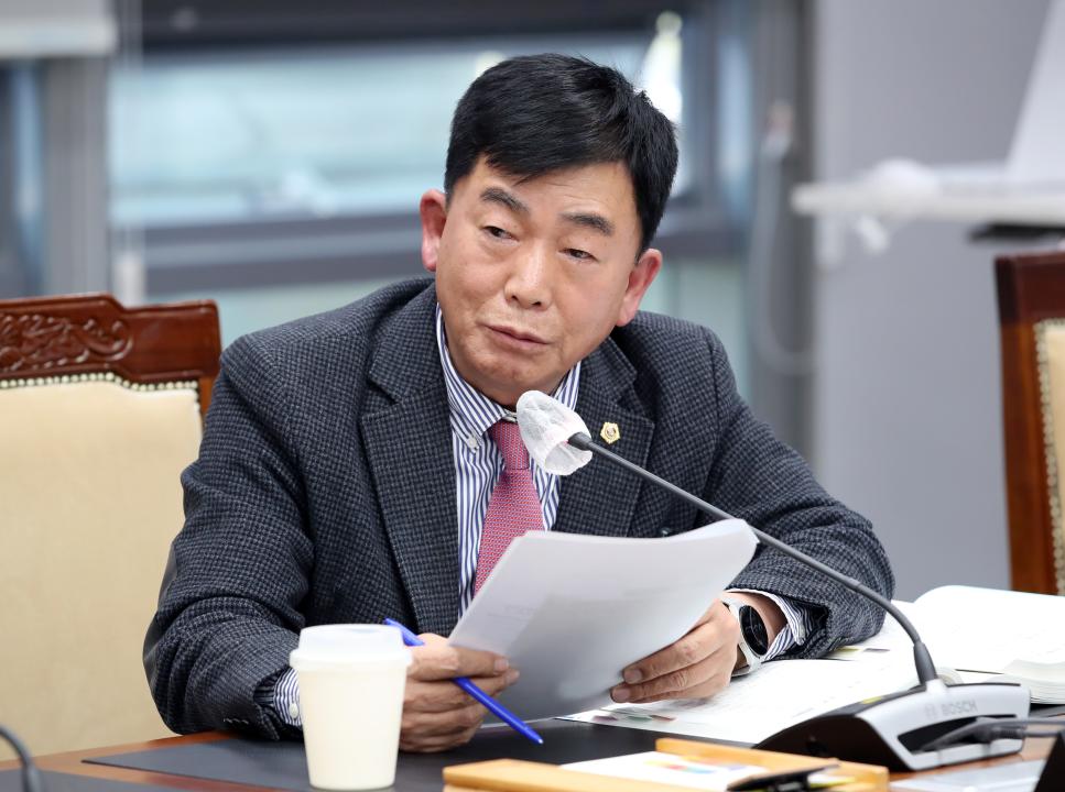 '제362회 정례회 행정사무감사 보건복지환경위원회' 게시글의 사진(12) '1113_제362회 정례회 행정사무감사 보건복지환경위원회_12.jpg'