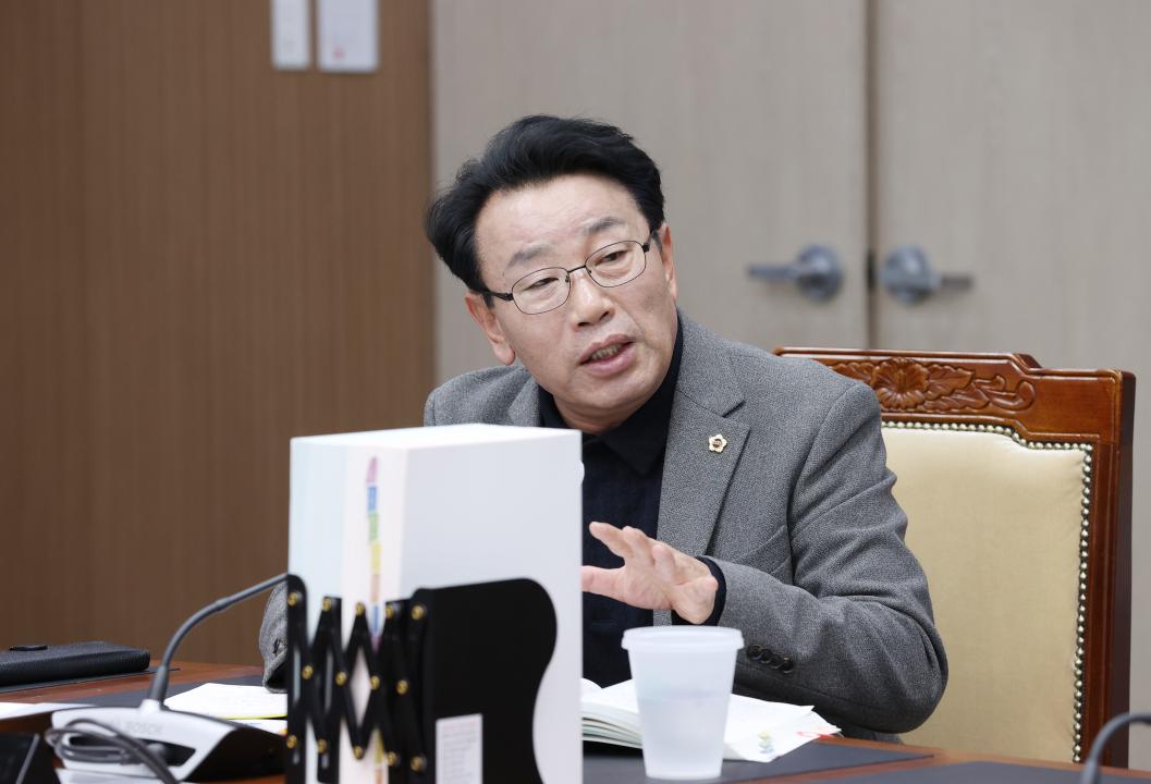 '제357회 임시회 제3차 보건복지환경위원회' 게시글의 사진(14) '250207_제357회 임시회 제3차 보건복지환경위원회 (38).JPG'