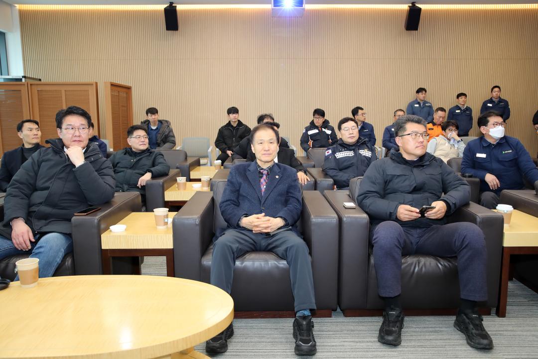 '제357회 임시회 건설소방위원회 서산 대산공단 현장방문' 게시글의 사진(7) '250212_제357회 임시회 건설소방위원회 서산 현장방문_22.JPG'