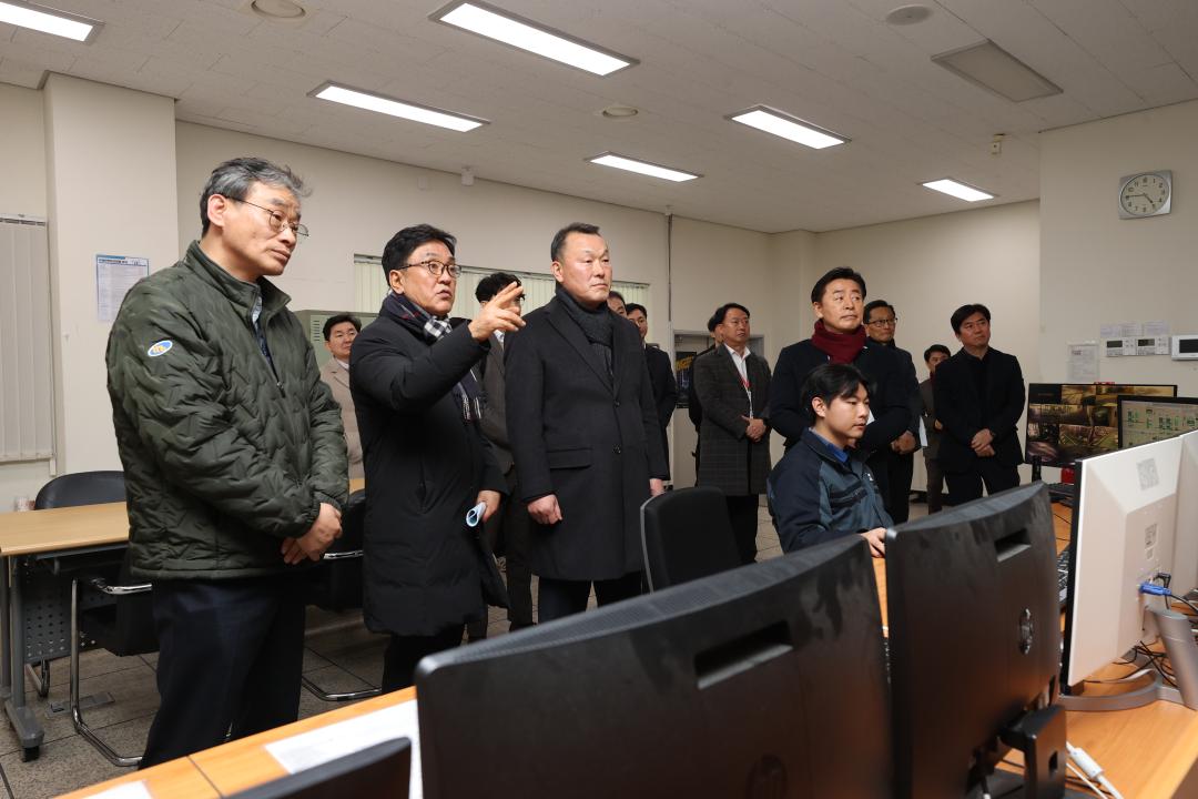 '내포신도시 완성 추진 대책 특별위원회 현장방문(내포그린에너지 등)' 게시글의 사진(25) '250217_내포신도시 완성 추진 대책 특별위원회 현장방문(내포그린에너지 등) (64).JPG'