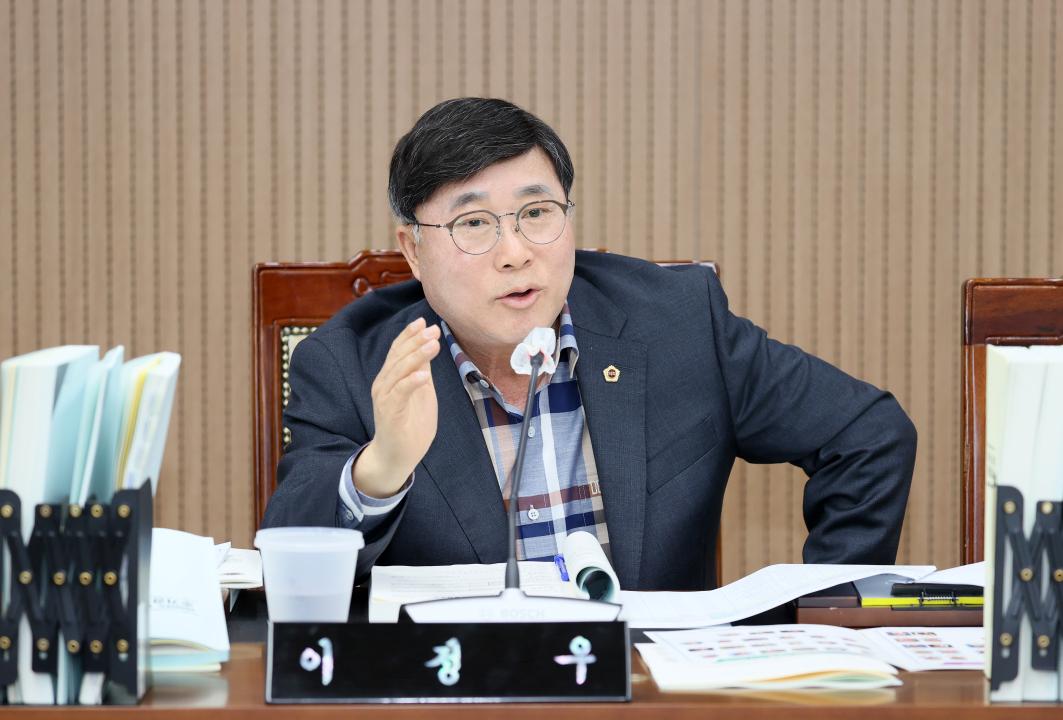 '제358회 임시회 예산결산특별위원회' 게시글의 사진(34) '250417_제358회 임시회 예산결산특별위원회_46.JPG'