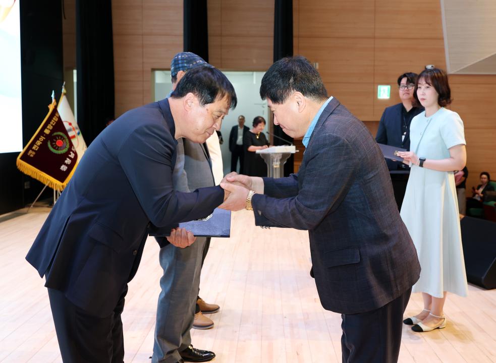'2025년 (사)전국이통장연합회 충청남도지부 워크숍' 게시글의 사진(18) '0610_2025 이통장연합회 충남지부 워크숍05.jpg'
