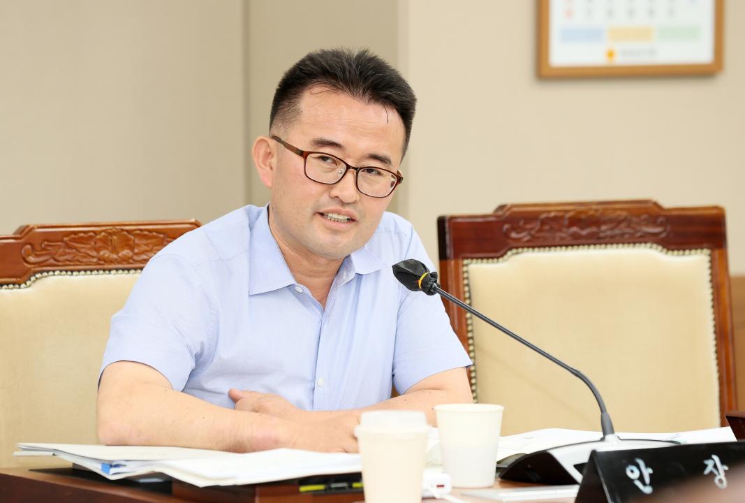 '제361회 임시회 제1차 기획경제위원회' 게시글의 사진(37) '2500903_제361회 임시회 제1차 기획경제위원회_40.JPG'