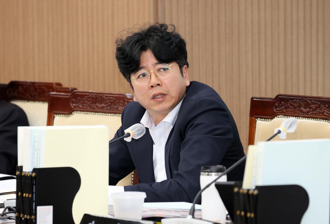 '제358회 임시회 예산결산특별위원회' 게시글의 사진(100) '250417_제358회 임시회 예산결산특별위원회_153.JPG'