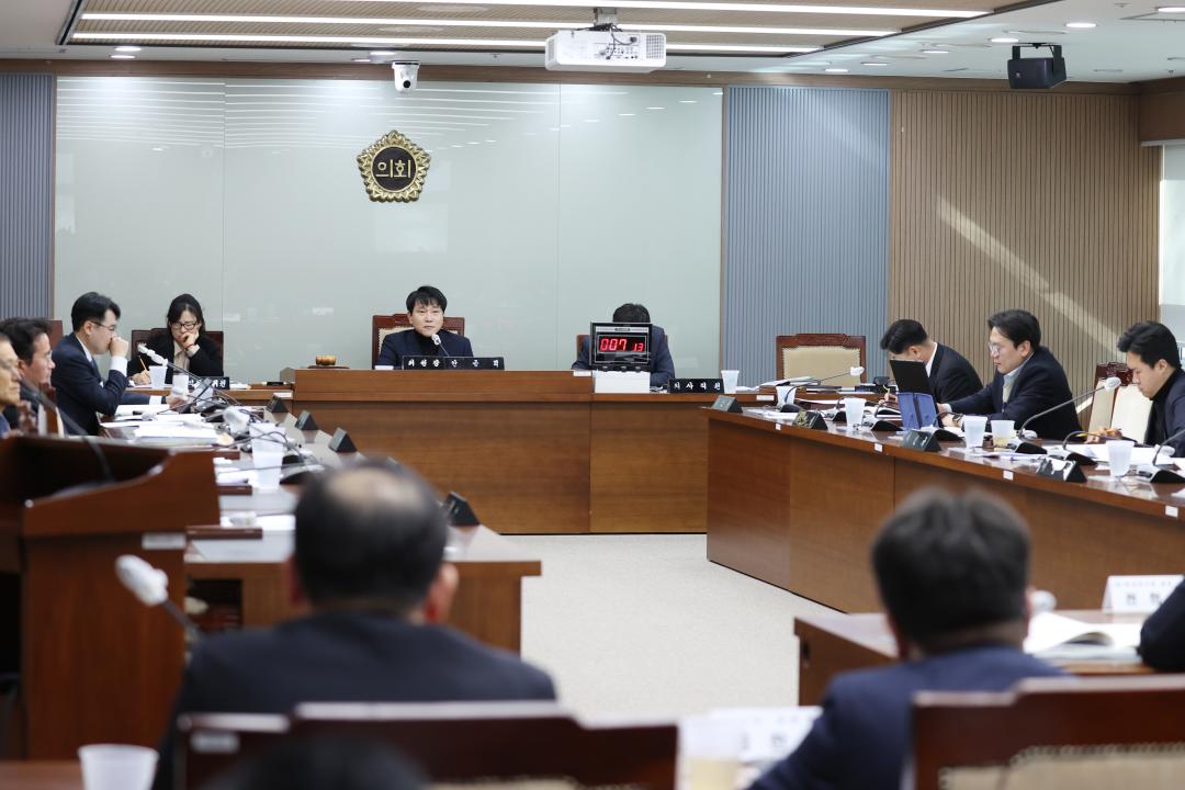 '재단법인 충남연구원 원장 후보자 인사청문특별위원회' 게시글의 사진(6) '250224_충남연구원장 후보자 인사청문특별위원회 (58).JPG'