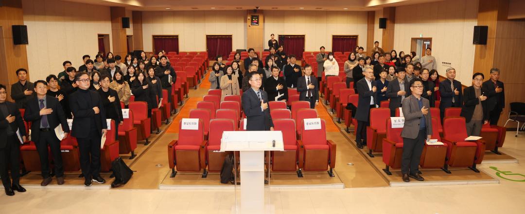 '김선태 의원 '천안시 거주밀집지역 교육환경 개선 방안 모색' 의정토론회' 게시글의 사진(5) '251203_김선태 의원 교육환경 개선 의정토론회_05.JPG'