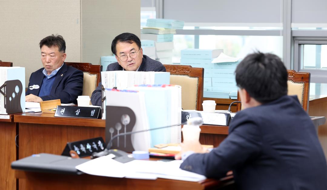 '제362회 정례회 제2차 농수산해양위원회' 게시글의 사진(94) '1202_편삼범 의원01.jpg'