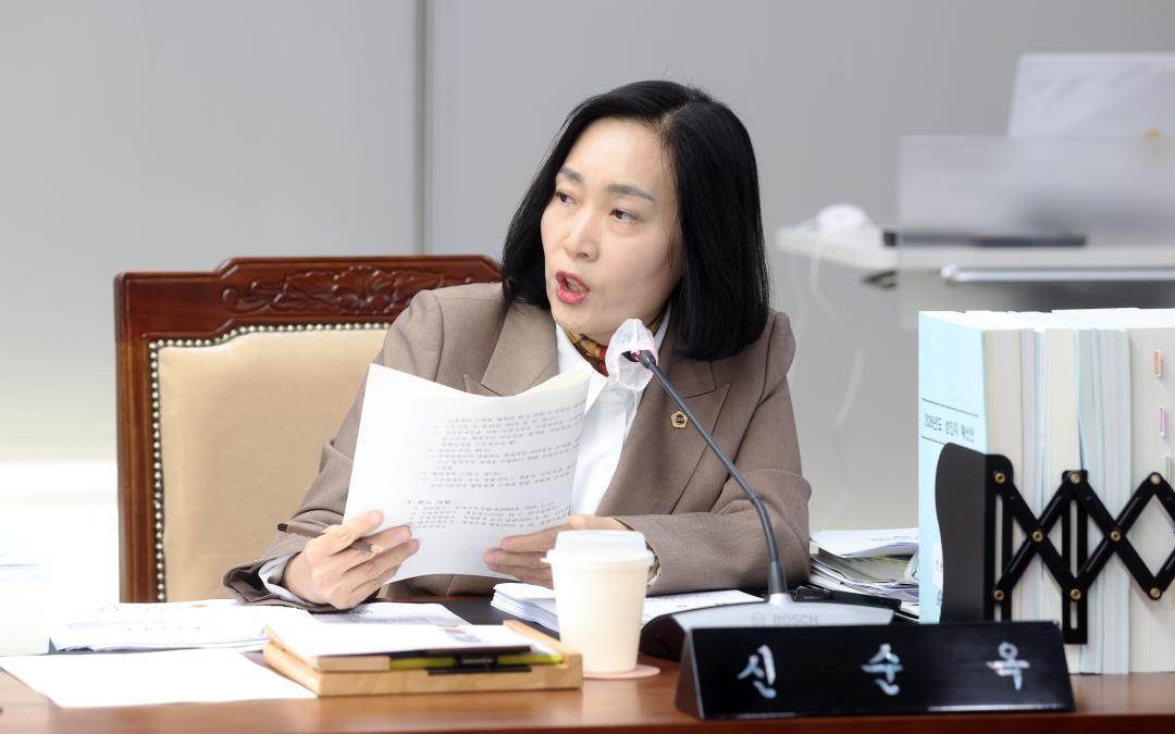 '제362회 정례회 제3차 보건복지환경위원회' 게시글의 사진(15) '1128_보건복지환경위원회21.jpg'