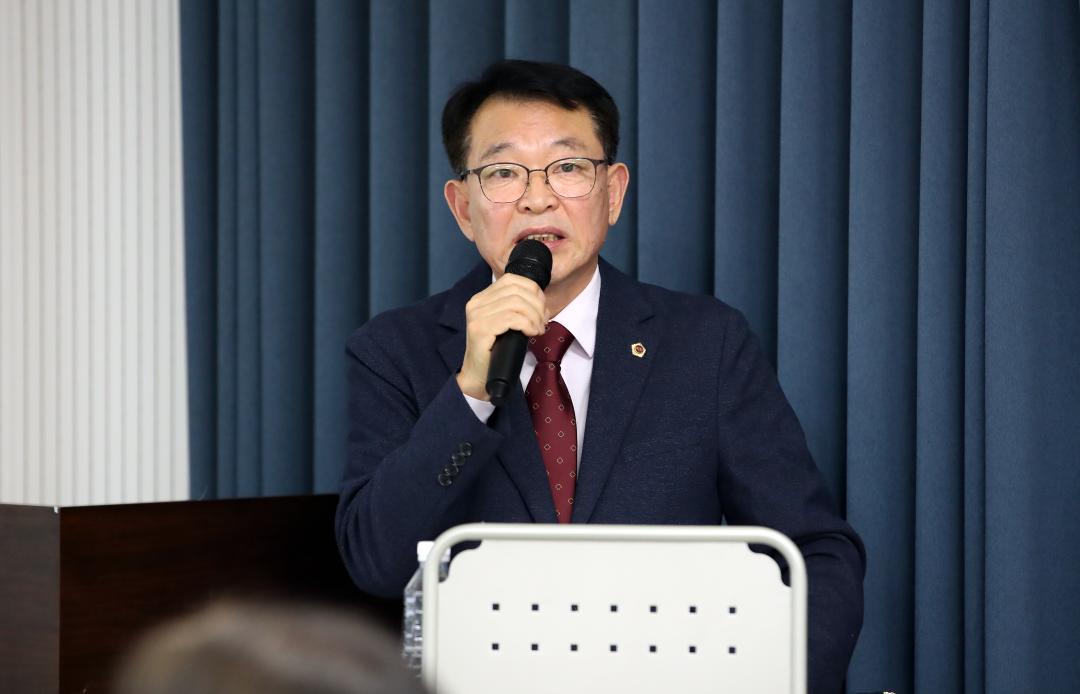 '도로·철도·항만·경제자유구역 새해 당진 핵심 현안 의정토론회 이해선 의원' 게시글의 사진(11) '0205_도로,철도,항만,경제자유구역 새해 당진 핵심 현안 의정토론회 이해선 의원_8.jpg'