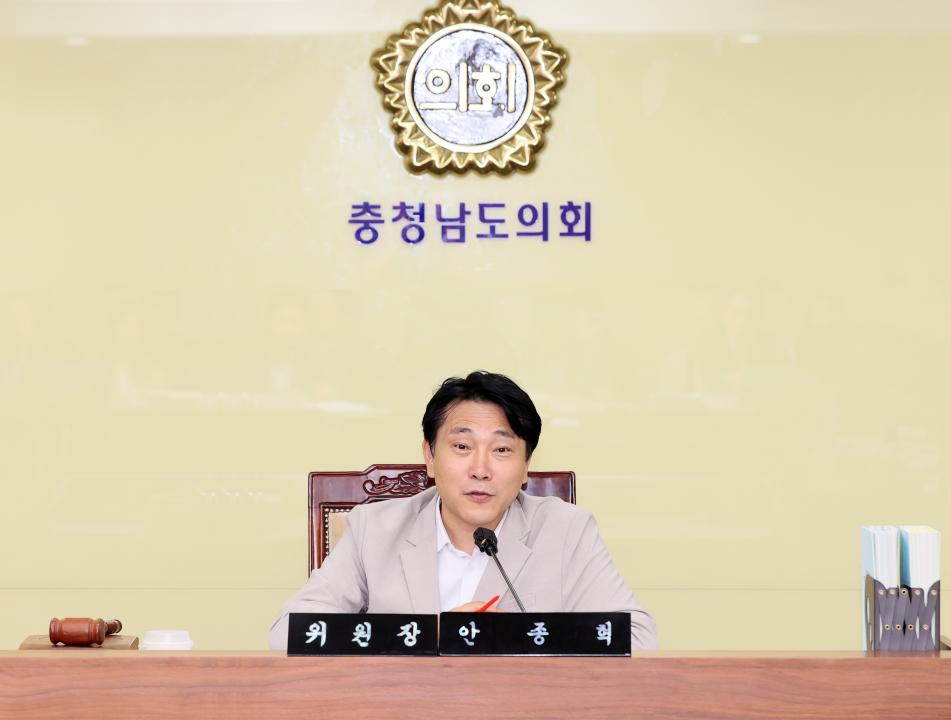 '제361회 임시회 제1차 기획경제위원회' 게시글의 사진(3) '2500903_제361회 임시회 제1차 기획경제위원회_04.JPG'