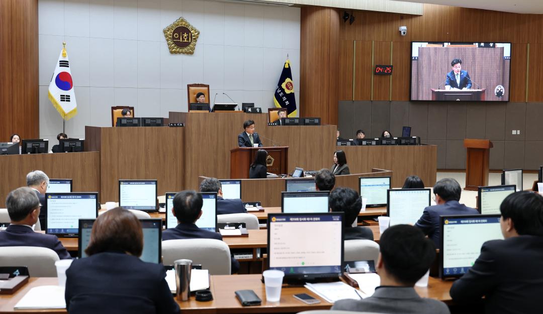 '제358회 임시회 제1차 본회의 김민수 의원 5분발언' 게시글의 사진(8) '0408_제358회 임시회 제1차 본회의 김민수 의원 5분발언03.jpg'