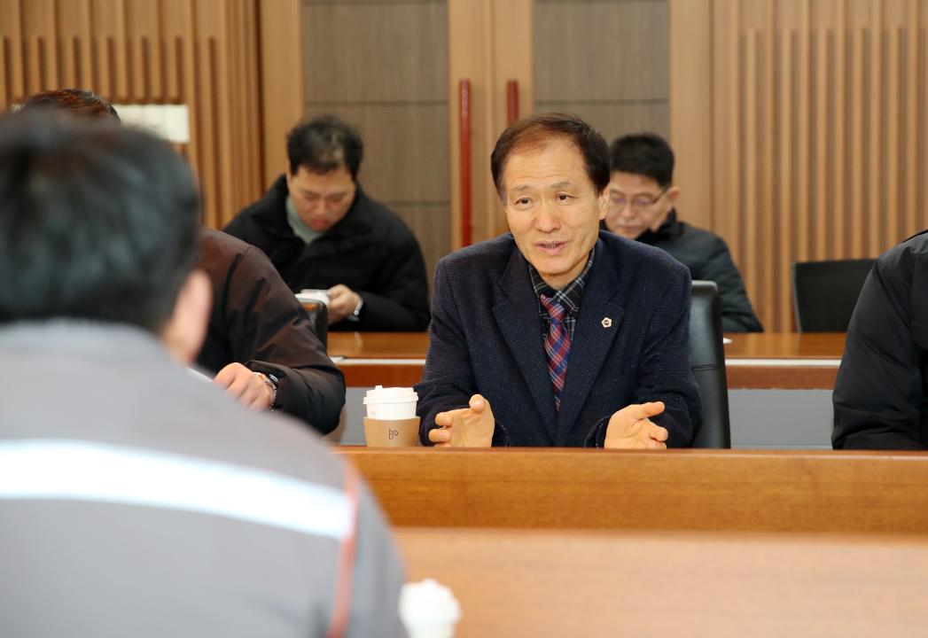 '제357회 임시회 건설소방위원회 서산 대산공단 현장방문' 게시글의 사진(29) '250212_제357회 임시회 건설소방위원회 서산 현장방문_100.JPG'