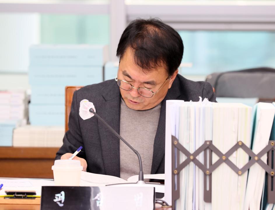 '제362회 정례회 제3차 농수산해양위원회' 게시글의 사진(23) '251203_제3차 농수산해양위원회_25.JPG'