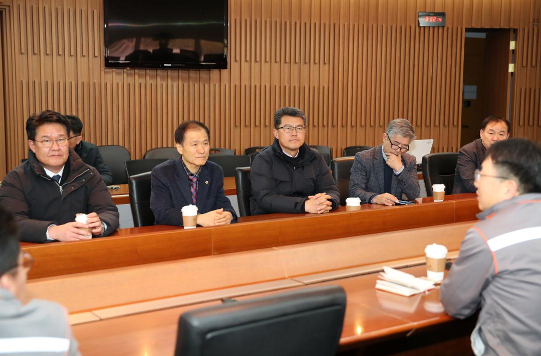 '제357회 임시회 건설소방위원회 서산 대산공단 현장방문' 게시글의 사진(24) '250212_제357회 임시회 건설소방위원회 서산 현장방문_95.JPG'