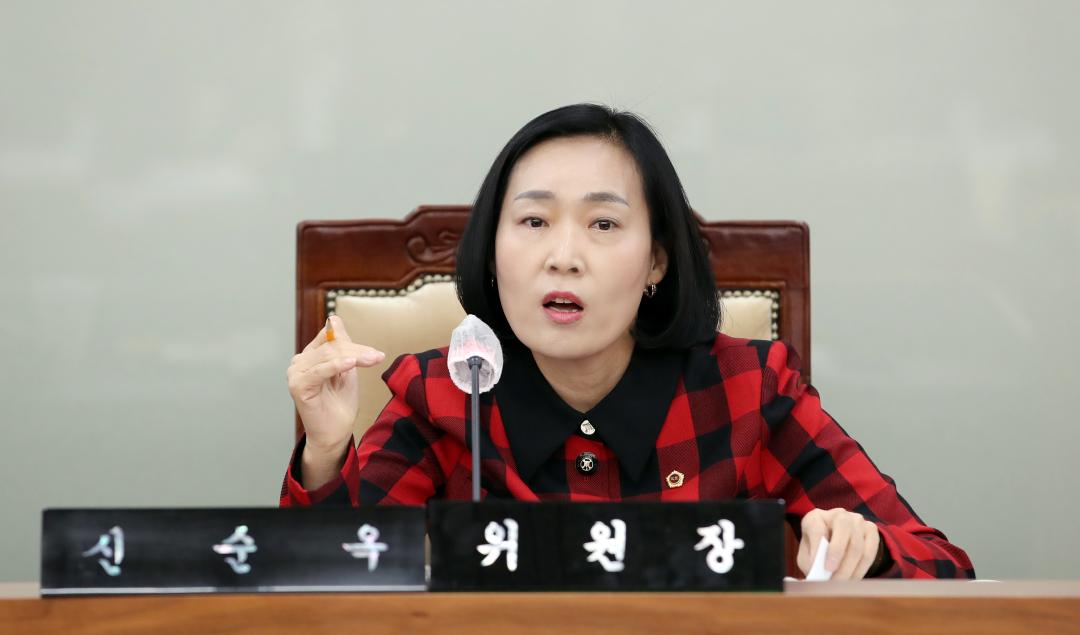 '제362회 정례회 행정사무감사 보건복지환경위원회' 게시글의 사진(12) '1117_제362회 정례회 행정사무감사 보건복지환경위원회_10.jpg'