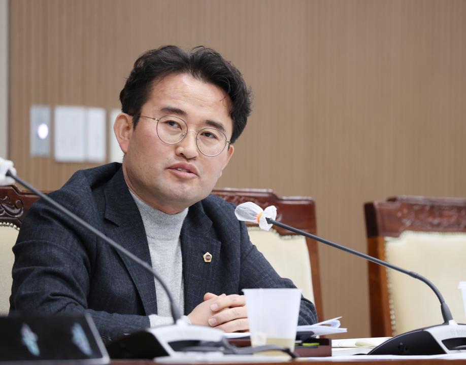 '재단법인 충남연구원 원장 후보자 인사청문특별위원회' 게시글의 사진(23) '250224_충남연구원장 후보자 인사청문특별위원회 (26).JPG'