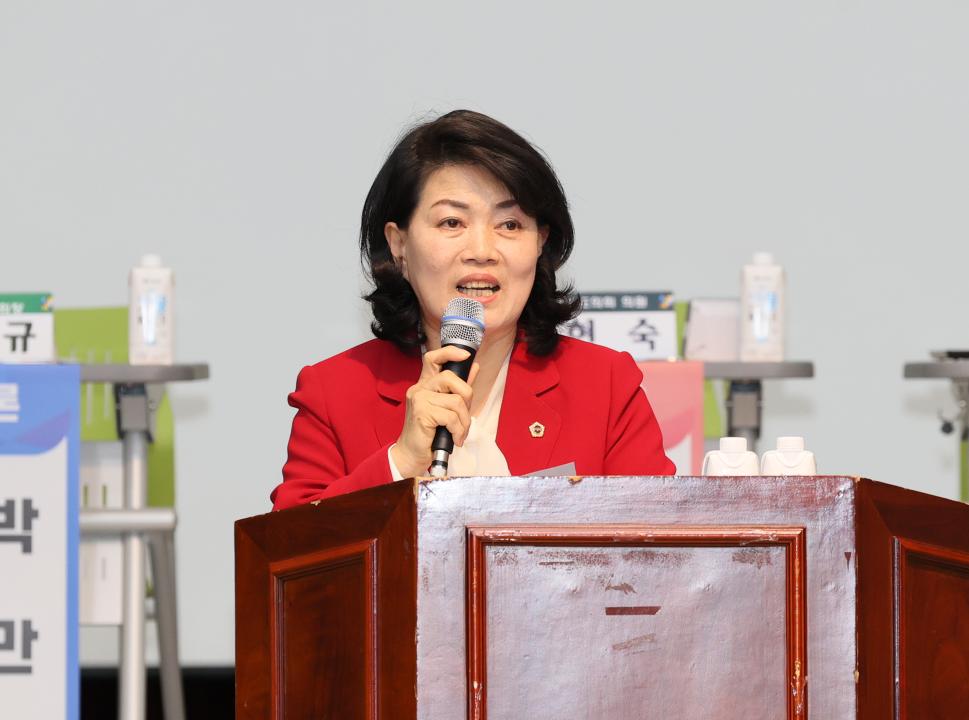 '이현숙 의원 충남 소상공인 및 골목상권 활성화 방안 마련 의정토론회' 게시글의 사진(18) '250502_이현숙 의원 소상공인 활성화 의정토론회_18.JPG'
