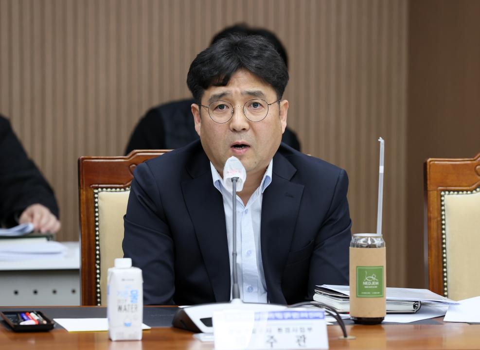 '김민수 의원 충남 폐기물처리시설의 사회적 책임 강화 방안 모색 연구모임' 게시글의 사진(45) '250320_김민수 의원 폐기물처리설 사회적 책임 강화 연구모임_86.JPG'