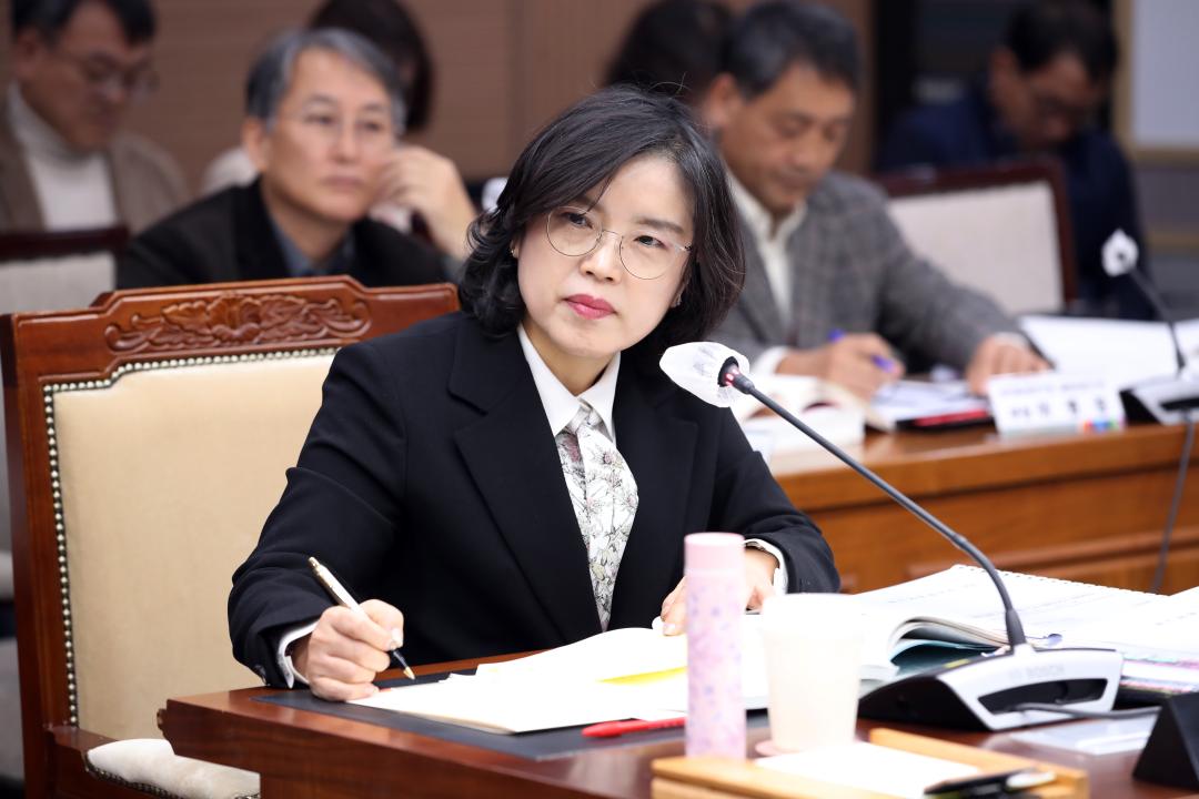 '제362회 정례회 행정사무감사 보건복지환경위원회' 게시글의 사진(30) '1117_제362회 정례회 행정사무감사 보건복지환경위원회_28.jpg'