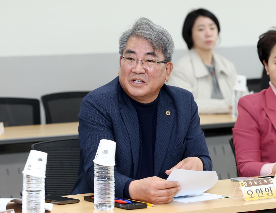 '제362회 정례회 농수산해양위원회 현장 방문' 게시글의 사진(59) '1114_농수산해양위원회 농협 현장방문55.jpg'