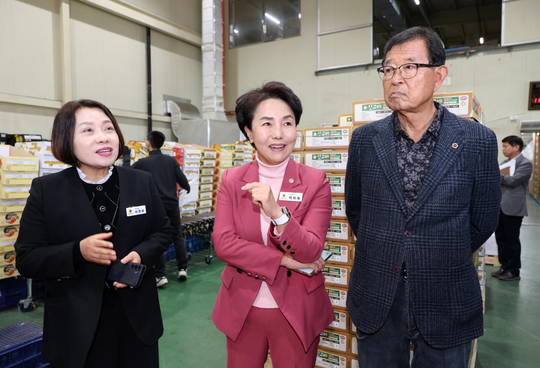 '제362회 정례회 농수산해양위원회 현장 방문' 게시글의 사진(117) '1114_농수산해양위원회 농협 현장방문37.jpg'