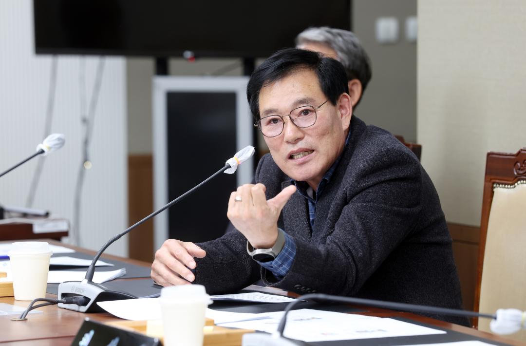 '충청남도 인삼약초산업 활성화를 위한 특별위원회' 게시글의 사진(23) '1125_인삼약초 특위27.jpg'