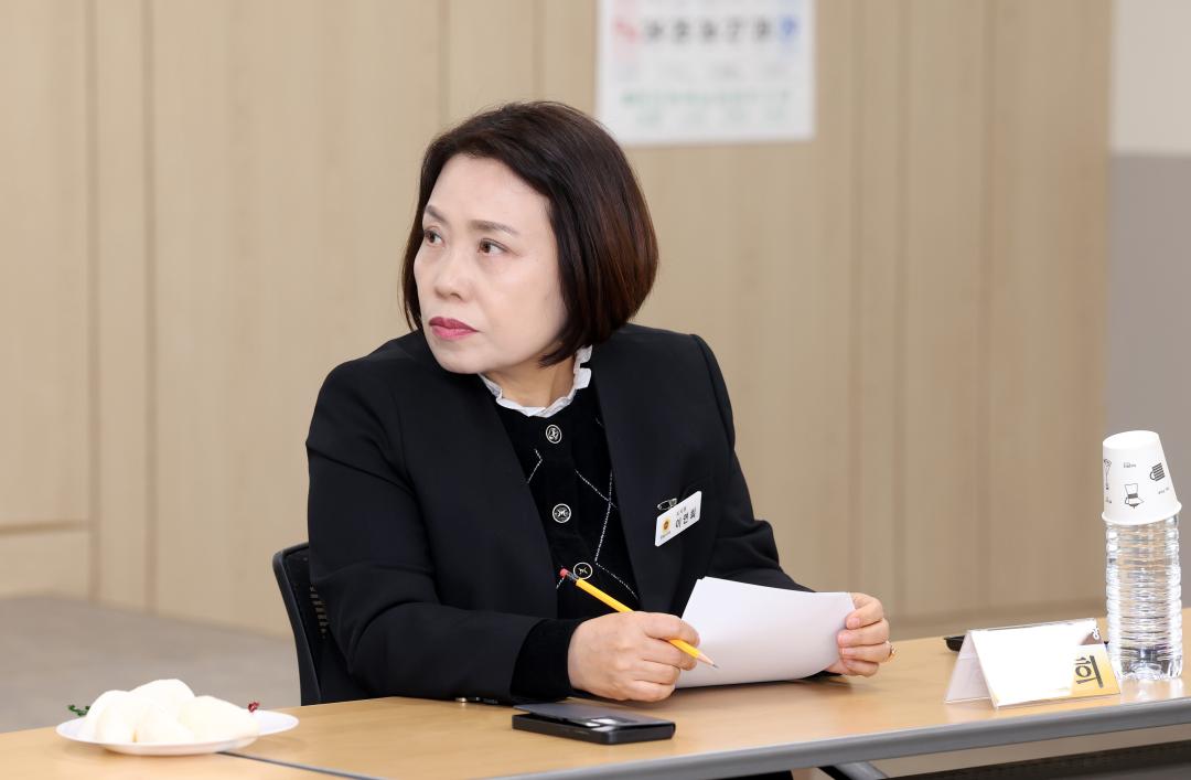 '제362회 정례회 농수산해양위원회 현장 방문' 게시글의 사진(53) '1114_농수산해양위원회 농협 현장방문49.jpg'