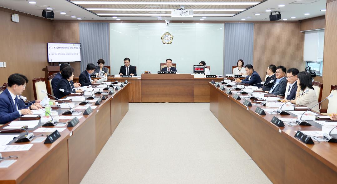 '제360회 임시회 예산결산특별위원회' 게시글의 사진(6) '250715_제360회 임시회 예산결산특별위원회_05.JPG'