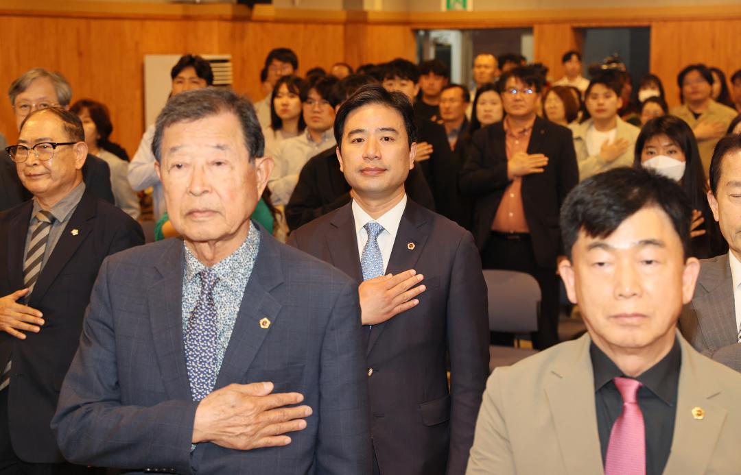 '신영호 의원 충남대전 행정통합 충청권 상생협력강화 전략 마련을 위한 의정토론회' 게시글의 사진(4) '250430_신영호 의원 충청권 상생협력 의정토론회_02.JPG'