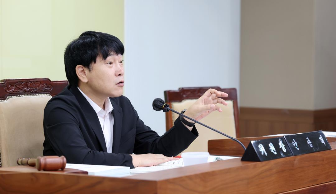 '제360회 임시회 제1차 기획경제위원회' 게시글의 사진(7) '0716_기경위12.jpg'