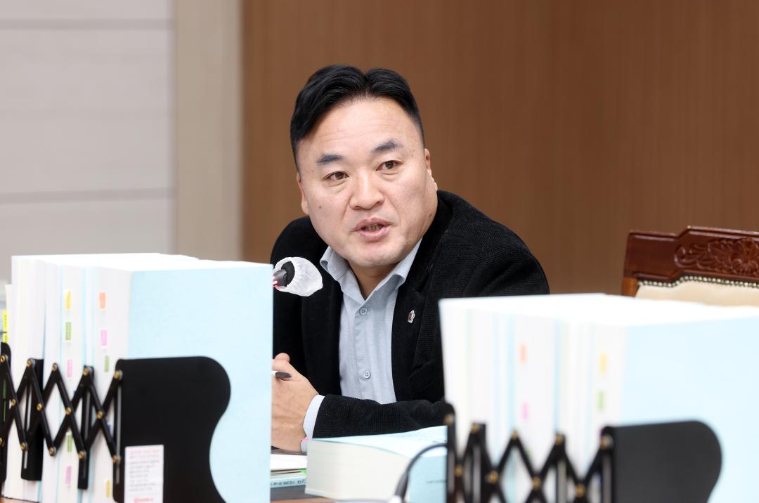 '제362회 정례회 제3차 보건복지환경위원회' 게시글의 사진(24) '1128_보건복지환경위원회29.jpg'