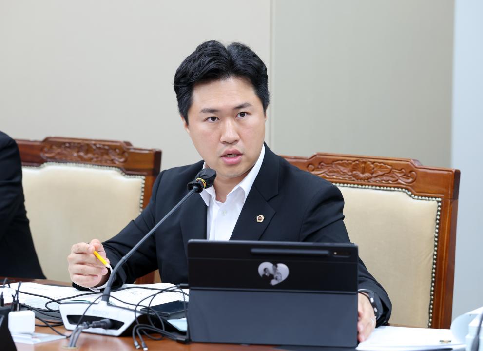 '제360회 임시회 제1차 기획경제위원회' 게시글의 사진(52) '0716_기경위57.jpg'