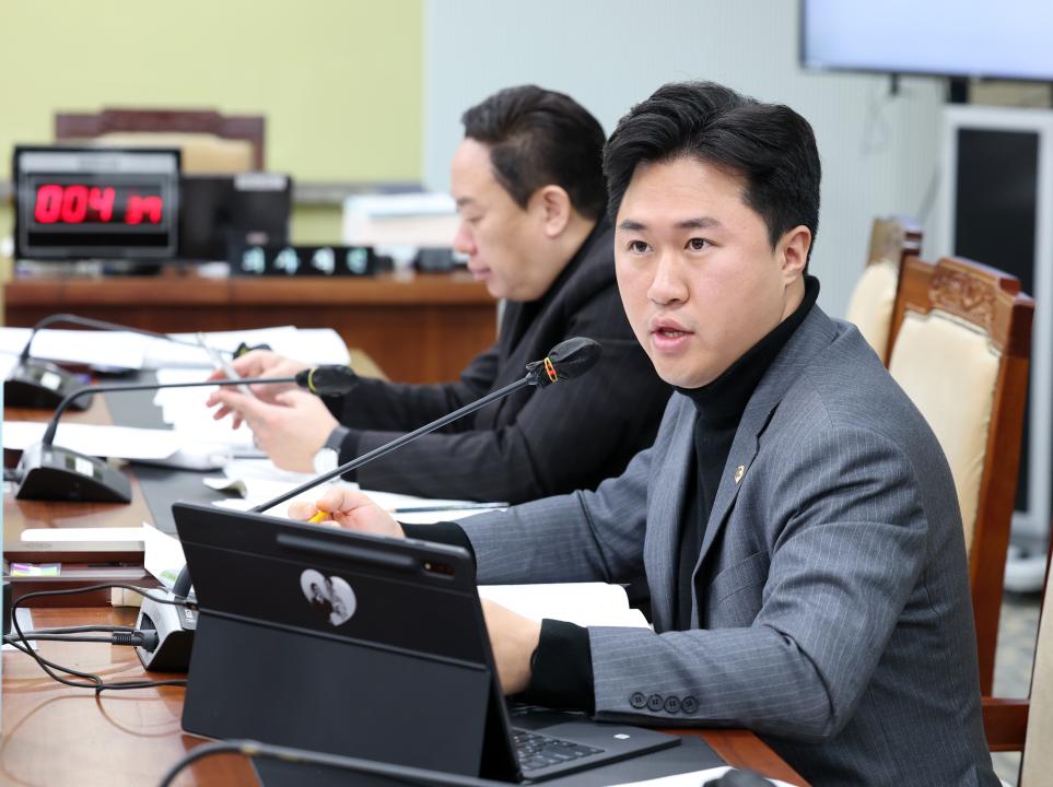 '제357회 임시회 기획경제위원회 현장방문 및 제4차 회의' 게시글의 사진(87) '0210_기경위71.jpg'