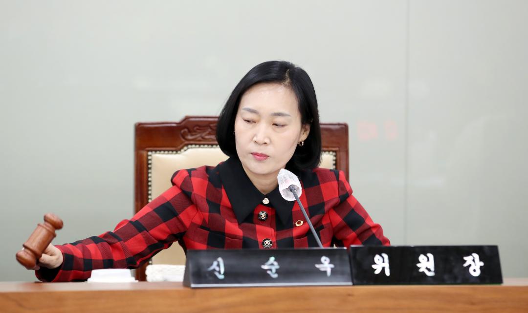 '제362회 정례회 행정사무감사 보건복지환경위원회' 게시글의 사진(4) '1117_제362회 정례회 행정사무감사 보건복지환경위원회_4.jpg'