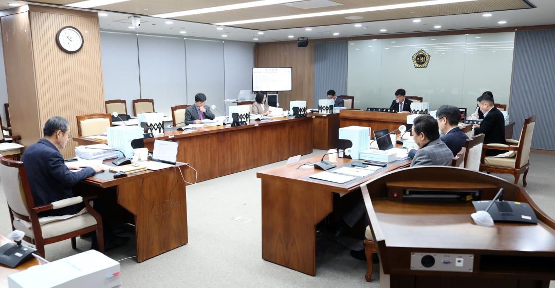 '제362회 정례회 제3차 보건복지환경위원회' 게시글의 사진(37) '1128_보건복지환경위원회02.jpg'