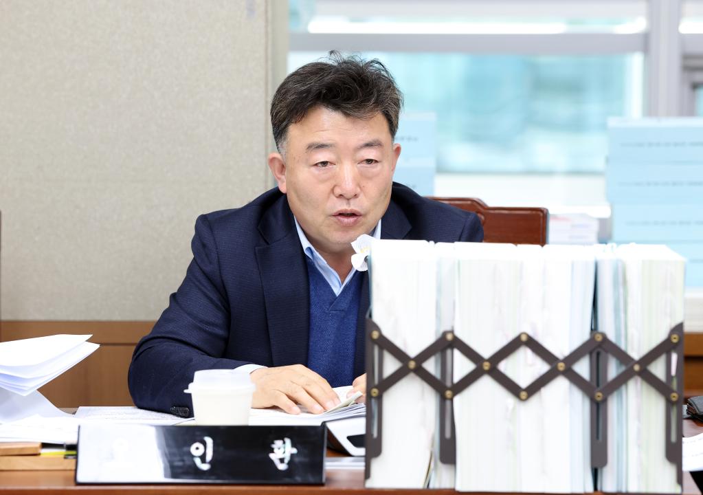 '제362회 정례회 제2차 농수산해양위원회' 게시글의 사진(85) '1202_오인환 의원04.jpg'