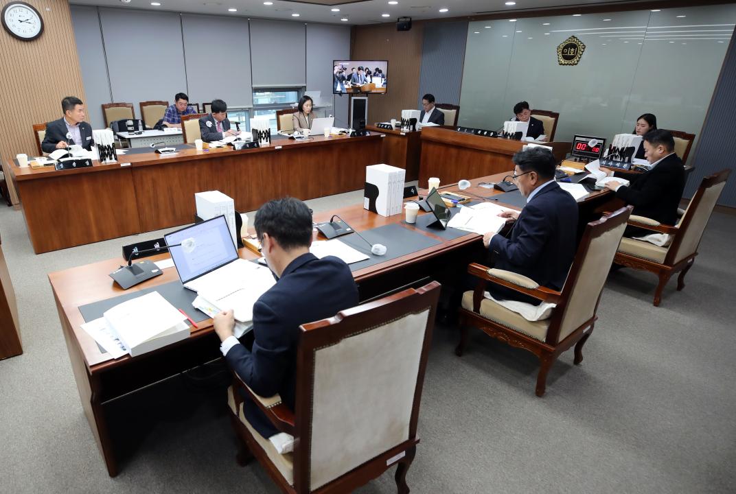 '제362회 정례회 행정사무감사 보건복지환경위원회' 게시글의 사진(3) '1113_제362회 정례회 행정사무감사 보건복지환경위원회_3.jpg'