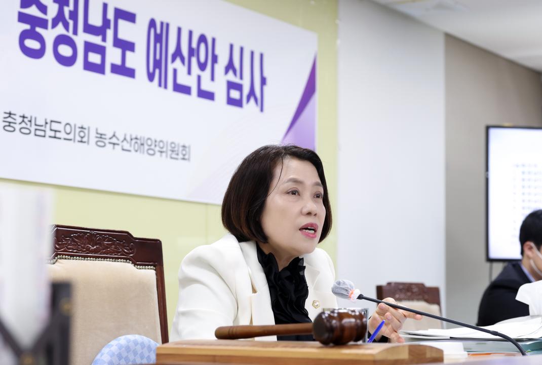 '제362회 정례회 제2차 농수산해양위원회' 게시글의 사진(16) '1202_이연희 위원장20.jpg'