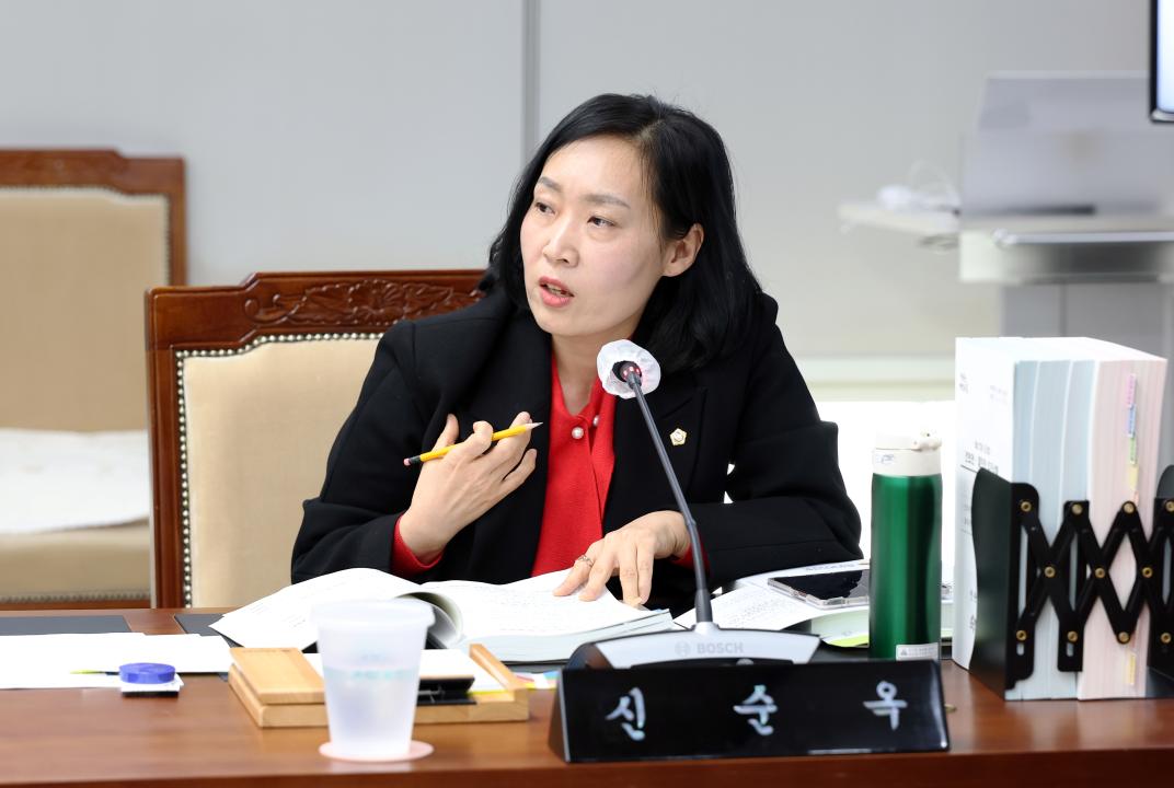 '제357회 임시회 제2차 보건복지환경위원회' 게시글의 사진(29) '0206_보건복지환경위원회47.jpg'