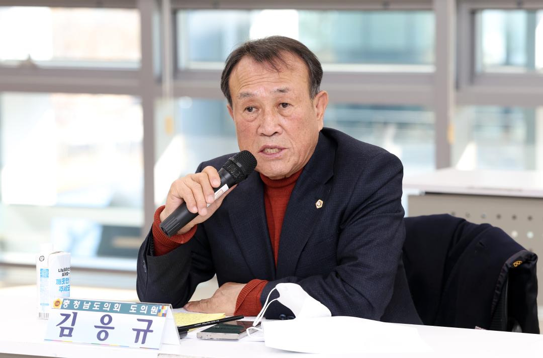 '충남 인성교육 활성화 연구모임 최종보고회(대표 방한일 의원)' 게시글의 사진(29) '1204_방한일 의원 연구모임33.jpg'