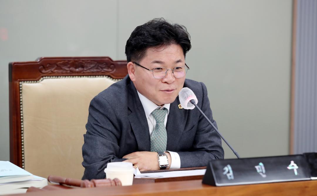 '제362회 정례회 제4차 보건복지환경위원회' 게시글의 사진(6) '1201_제362회 정례회 제4차 행정사무감사 보건복지환경위원회_5.jpg'