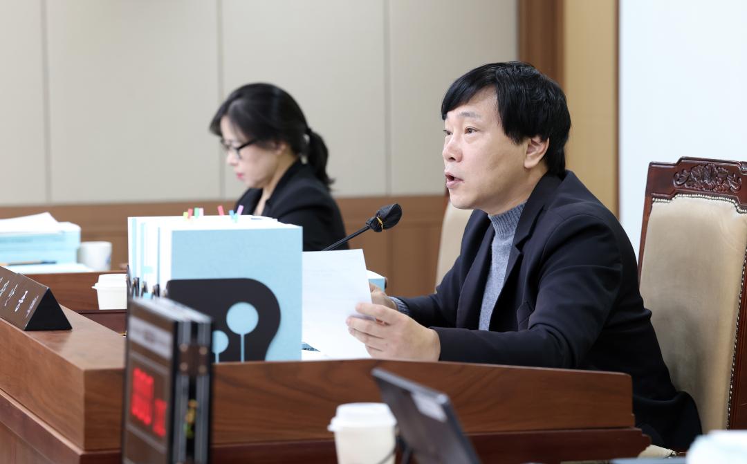 '제362회 정례회 제3차 기획경제위원회' 게시글의 사진(14) '1203_기획경제위원회24.jpg'