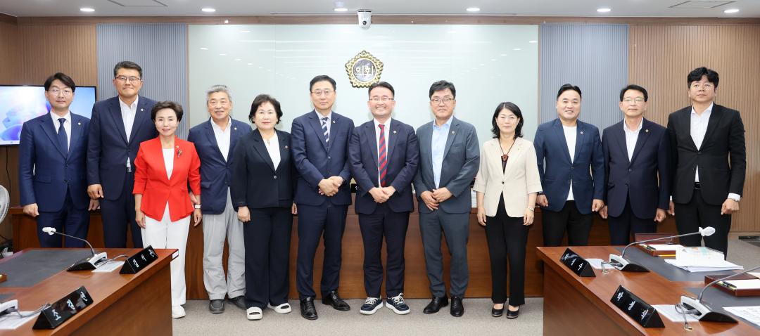 '제360회 임시회 예산결산특별위원회' 게시글의 사진(2) '250715_제360회 임시회 예산결산특별위원회_09.JPG'