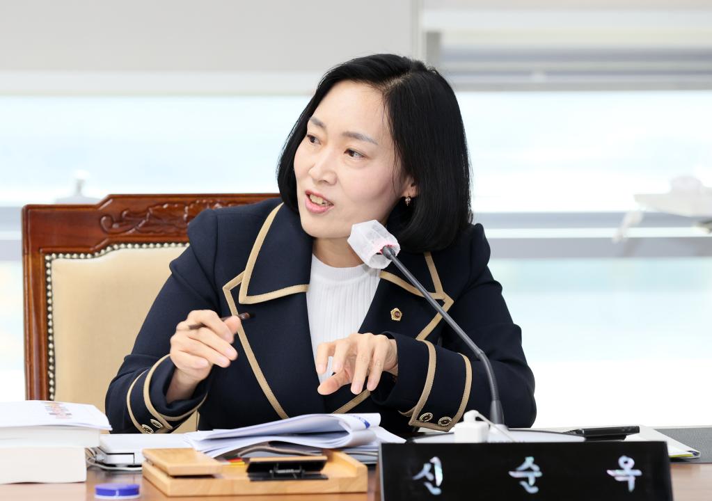 '제362회 정례회 행정사무감사 보건복지환경위원회' 게시글의 사진(28) '251114_제362회 정례회 행정사무감사 보건복지환경위원회_38.JPG'