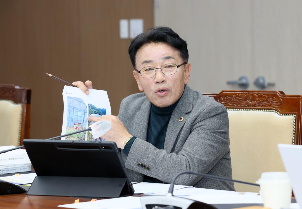 '제362회 정례회 행정사무감사 보건복지환경위원회' 게시글의 사진(40) '251114_제362회 정례회 행정사무감사 보건복지환경위원회_61.JPG'