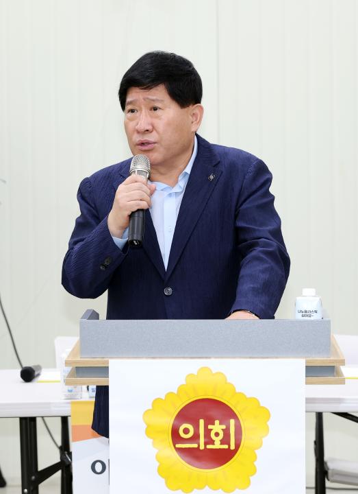 '충남 천안 호두산업 활성화 방안 모색 의정토론회' 게시글의 사진(5) '0820_충남 천안 호두산업 활성화 방안 모색 의정토론회13 (2).jpg'