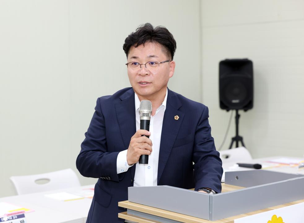 '충남 천안 호두산업 활성화 방안 모색 의정토론회' 게시글의 사진(6) '0820_충남 천안 호두산업 활성화 방안 모색 의정토론회21 (1).jpg'