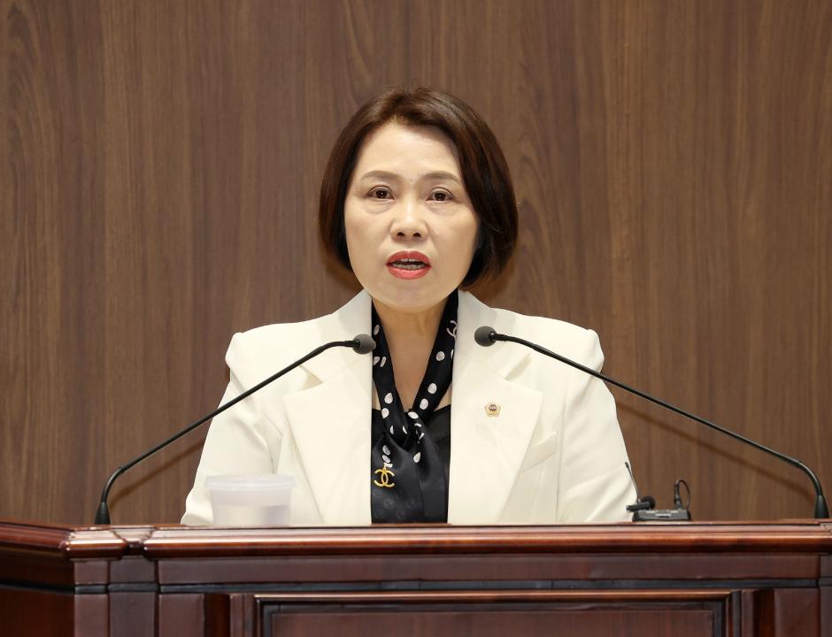 '이연희 의원, 늘봄학교 전담인력 부족 문제 지적' 게시글의 사진(2) '250409_제358회 임시회 제2차 본회의 이연희 의원 도정교육행정질문.JPG'