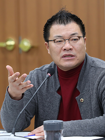 충청남도의회 의원 최훈