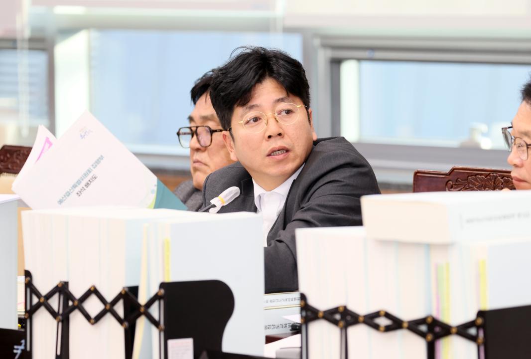 '제362회 정례회 제3차 예산결산특별위원회' 게시글의 사진(76) '251211_제3차 예산결산특별위원회_95.JPG'